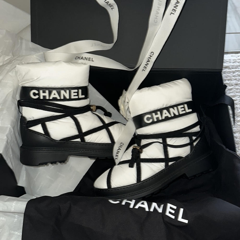Chanel Winter nylon Booties perfect 🎁🎁🎁🎁 - Picture 2 of 8